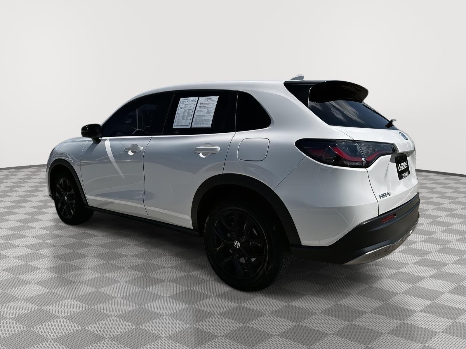 Used 2024 Platinum White Pearl Honda Sport image 4
