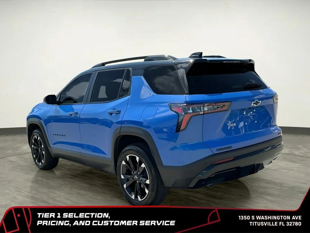 Used 2025 Reef Blue Metallic Chevrolet RS image 5