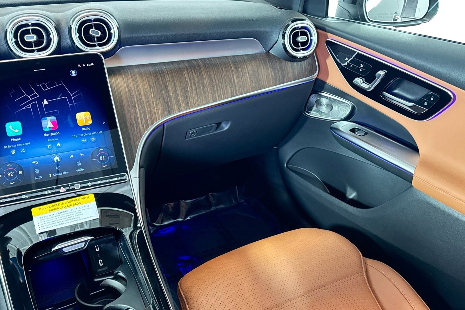 New 2026 Graphite Grey Metallic Mercedes-Benz GLC 300 image 21