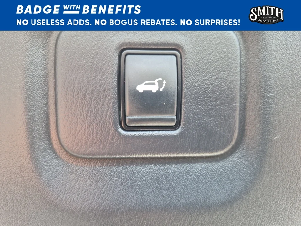 Certified Used 2018 White Nissan SL image 16