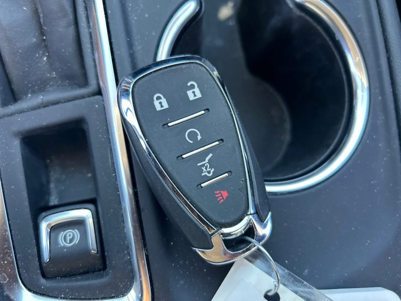 Used 2024 Sterling Gray Metallic Chevrolet LT image 27