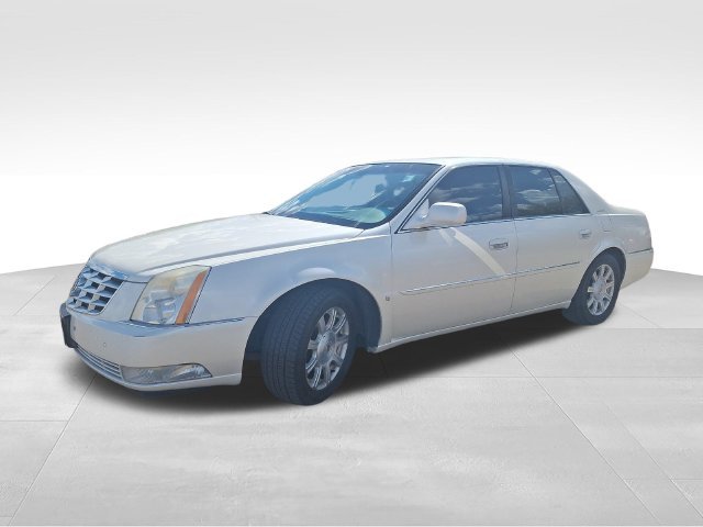 Used 2009 White Cadillac Base image 3
