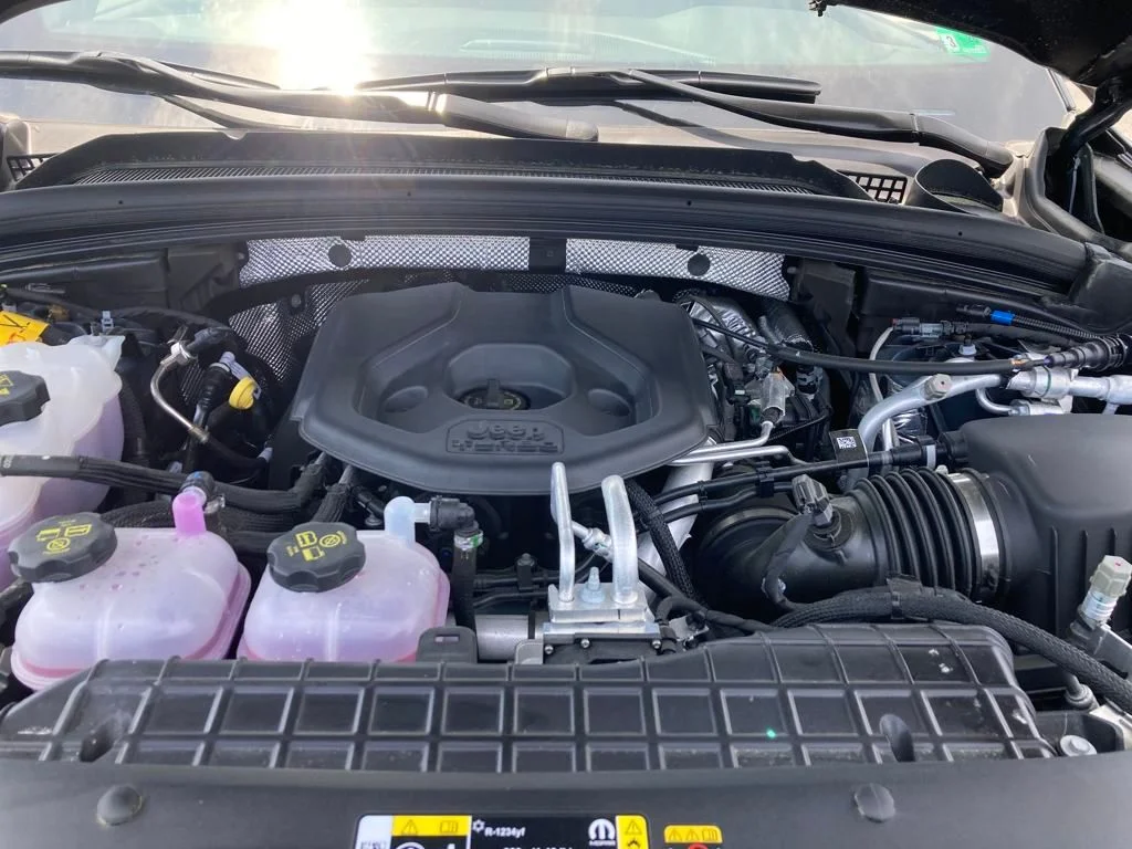 New 2024 Midnight Sky Exterior Paint Jeep Trailhawk 4xe image 24