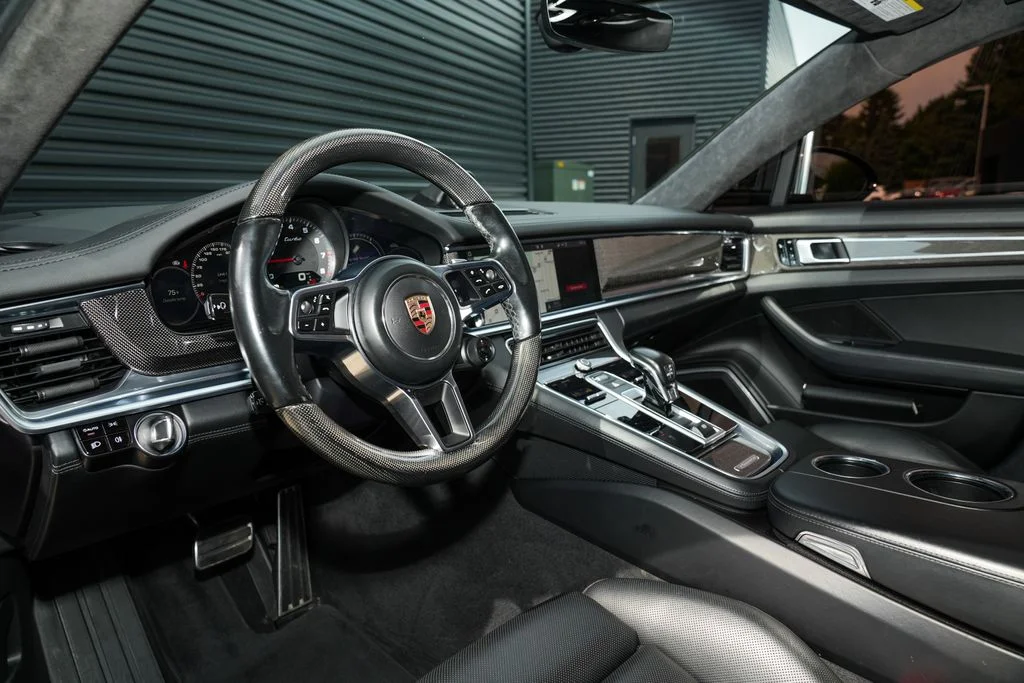 Certified Used 2018  Porsche Turbo image 4
