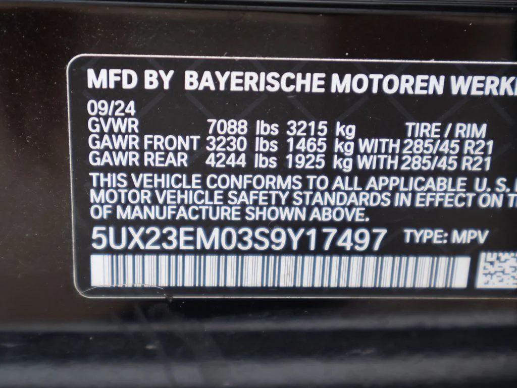 Used 2025 Black BMW xDrive40i image 42