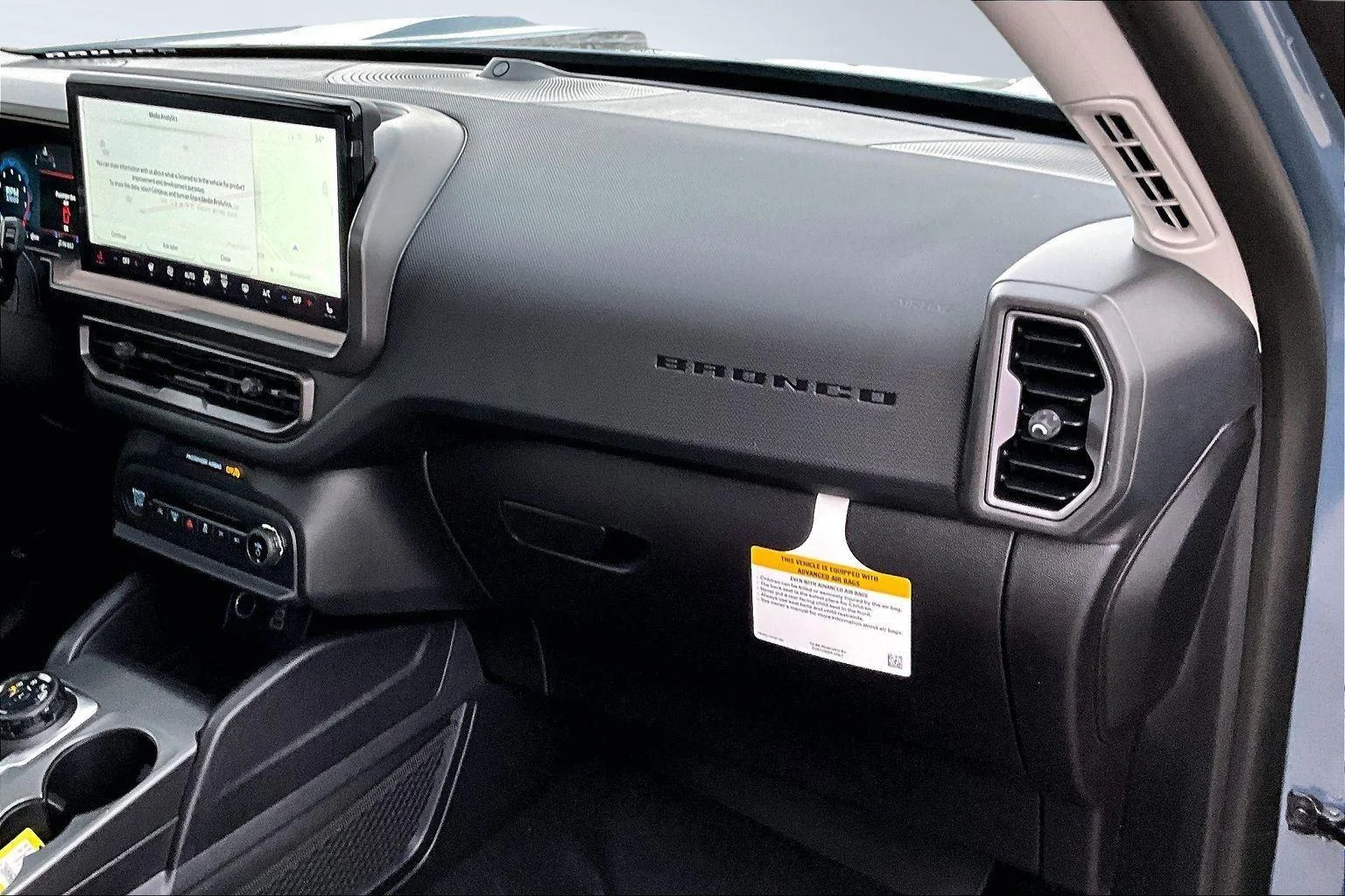 New 2025 Azure Gray Metallic Tri-Coat Ford Outer Banks® image 21