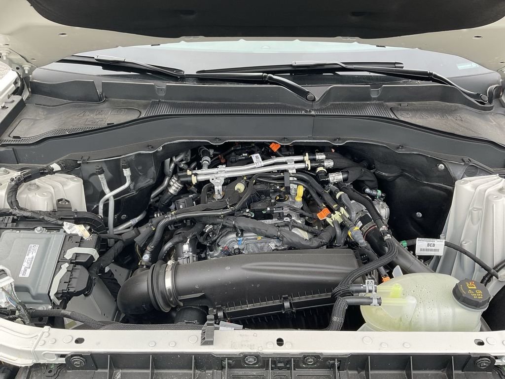 New 2026 Star White Metallic Tri-Coat Ford Active image 26