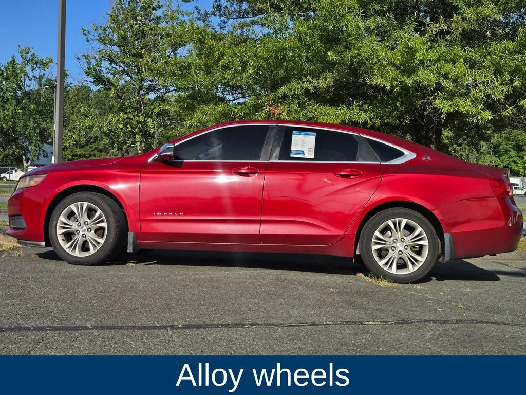 Used 2014 Red Chevrolet LT image 29