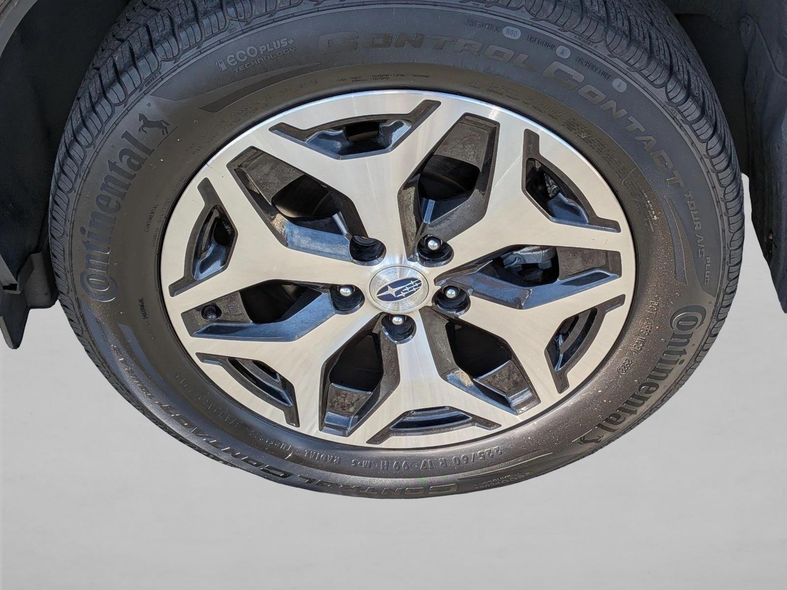 Used 2021 Ice Silver Metallic Subaru Premium image 22
