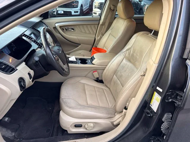 Used 2018 Magnetic Metallic Ford SEL image 10