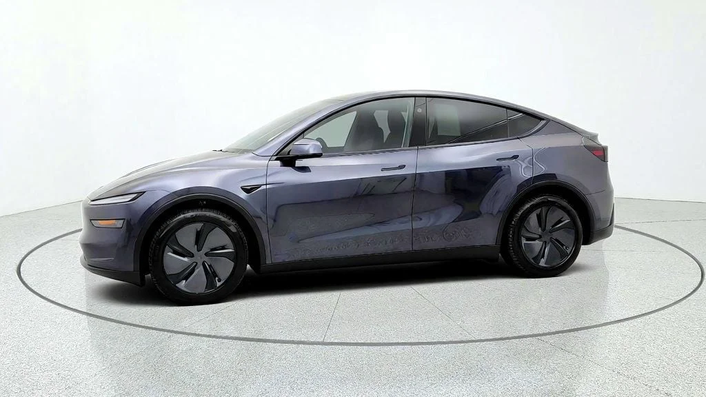 Used 2026 Stealth Grey Tesla Premium AWD image 8