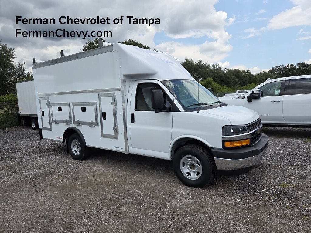 2026 Chevrolet Express 3500 139" WB's photo