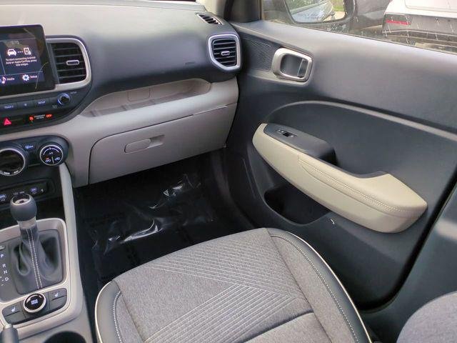 New 2026 White Hyundai SEL w/Two-Tone Roof image 17