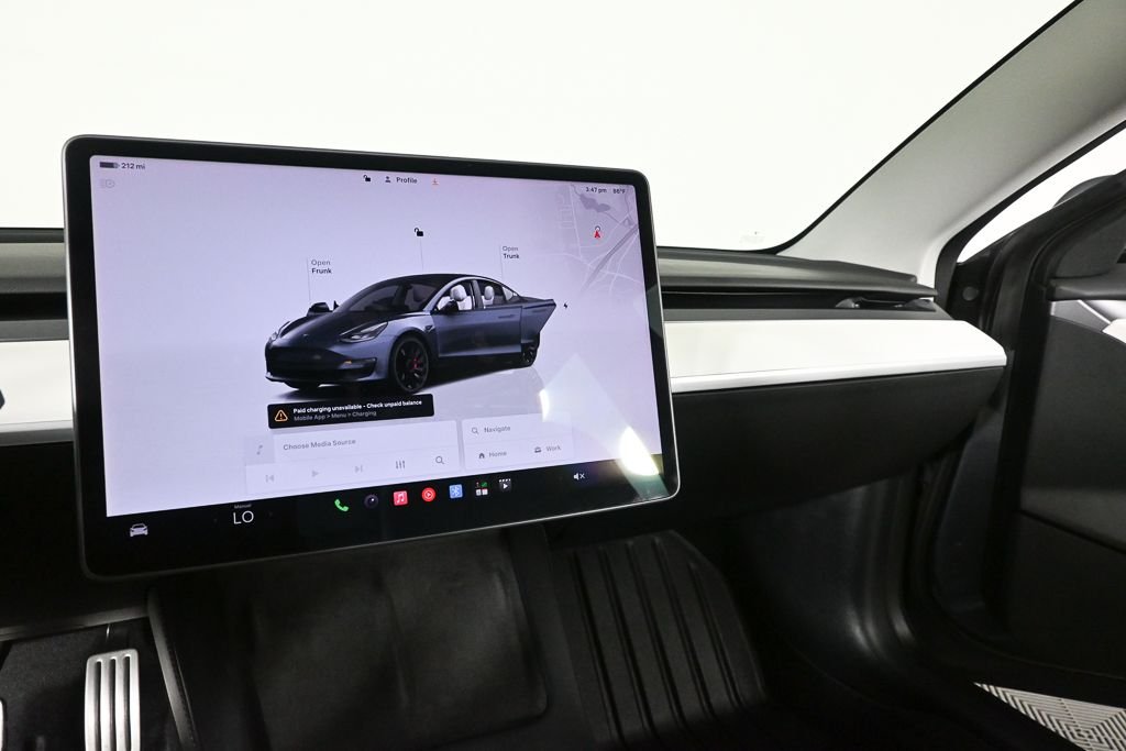 Used 2022  Tesla Performance image 10