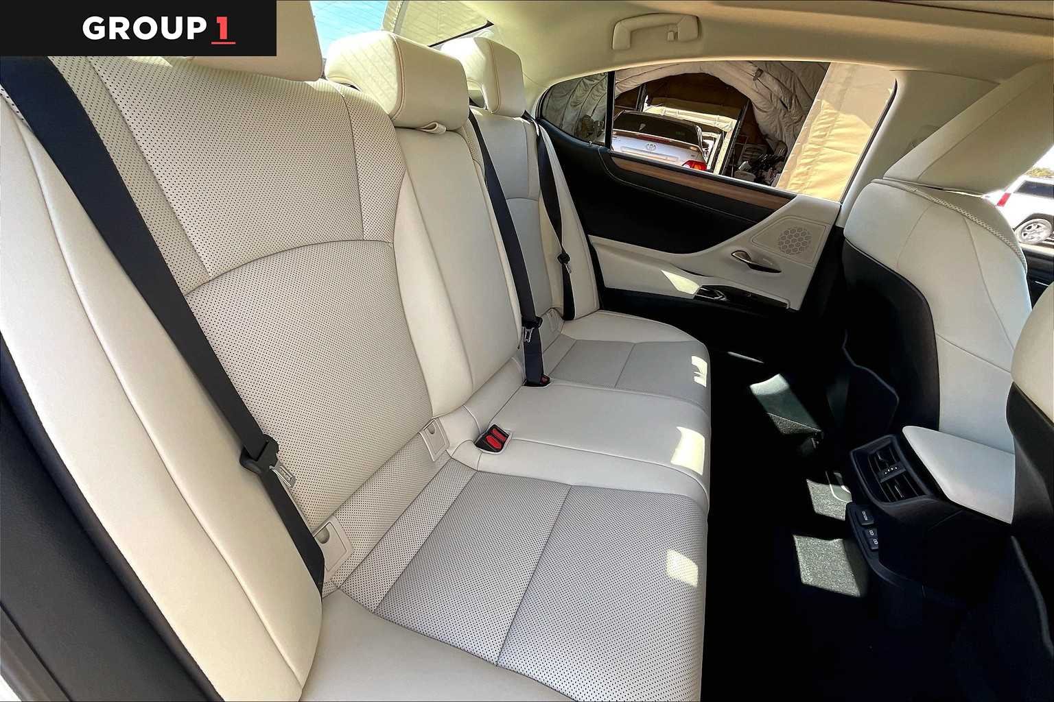 Used 2023 Eminent White Pearl Lexus  image 20