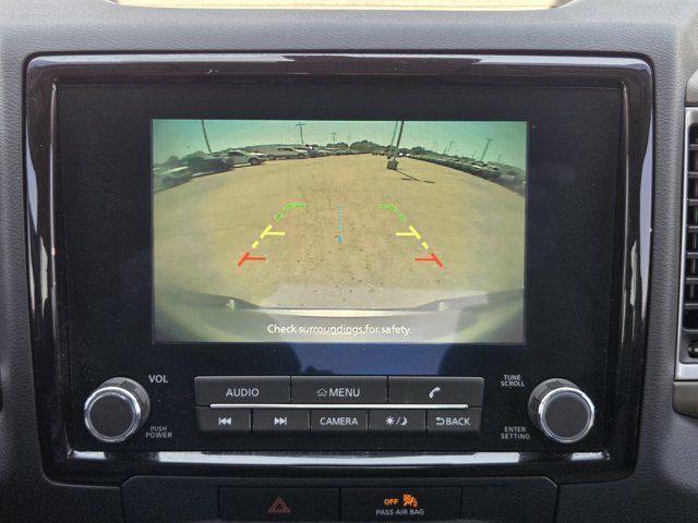 Used 2022 Glacier White Nissan  image 15
