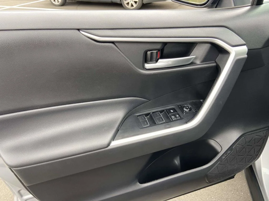 Used 2024 Silver Toyota XLE image 18