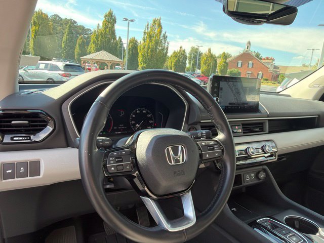 2023 Honda Pilot Touring - Photo 19