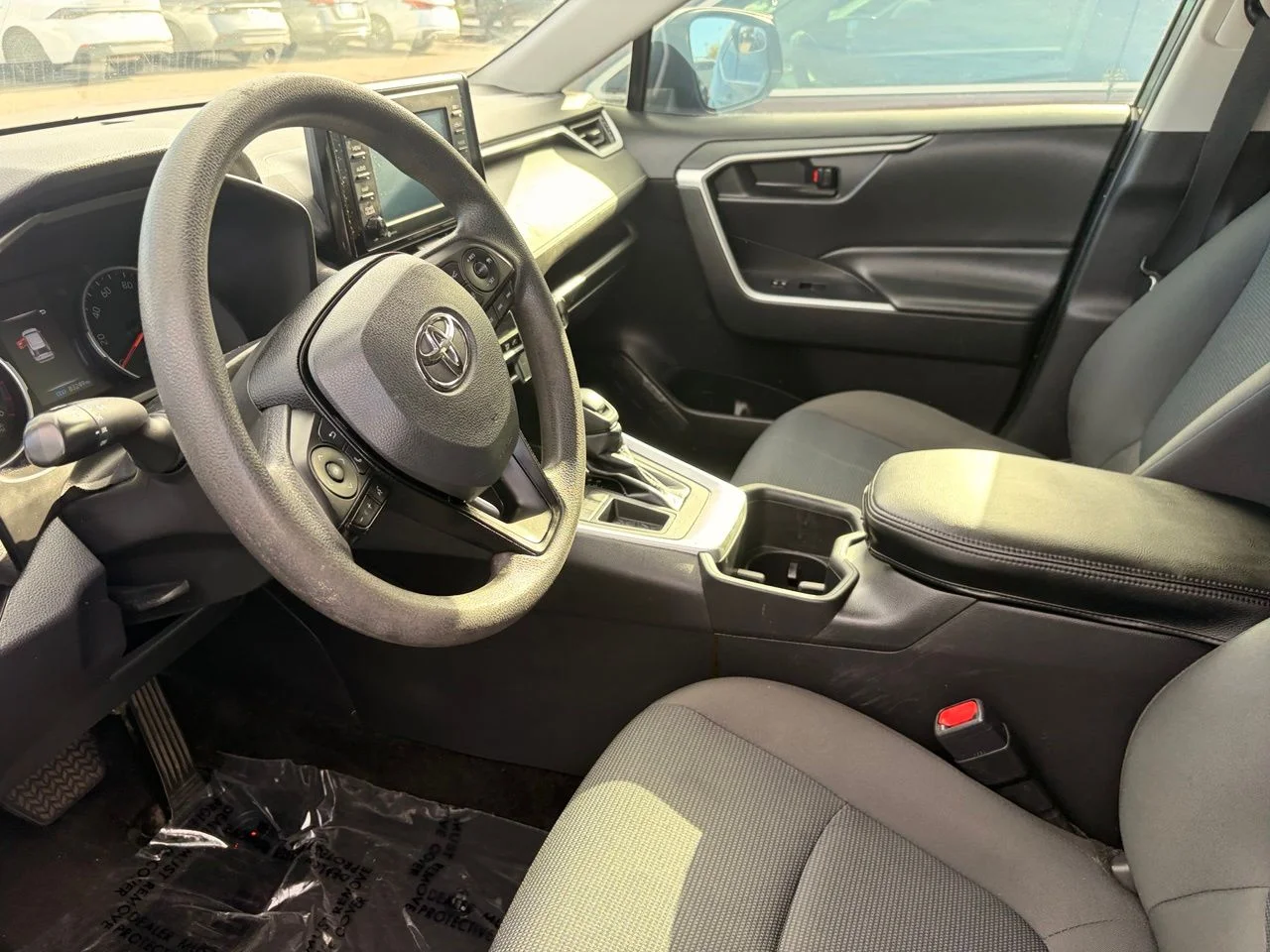 Used 2022 Midnight Black Metallic Toyota LE image 17