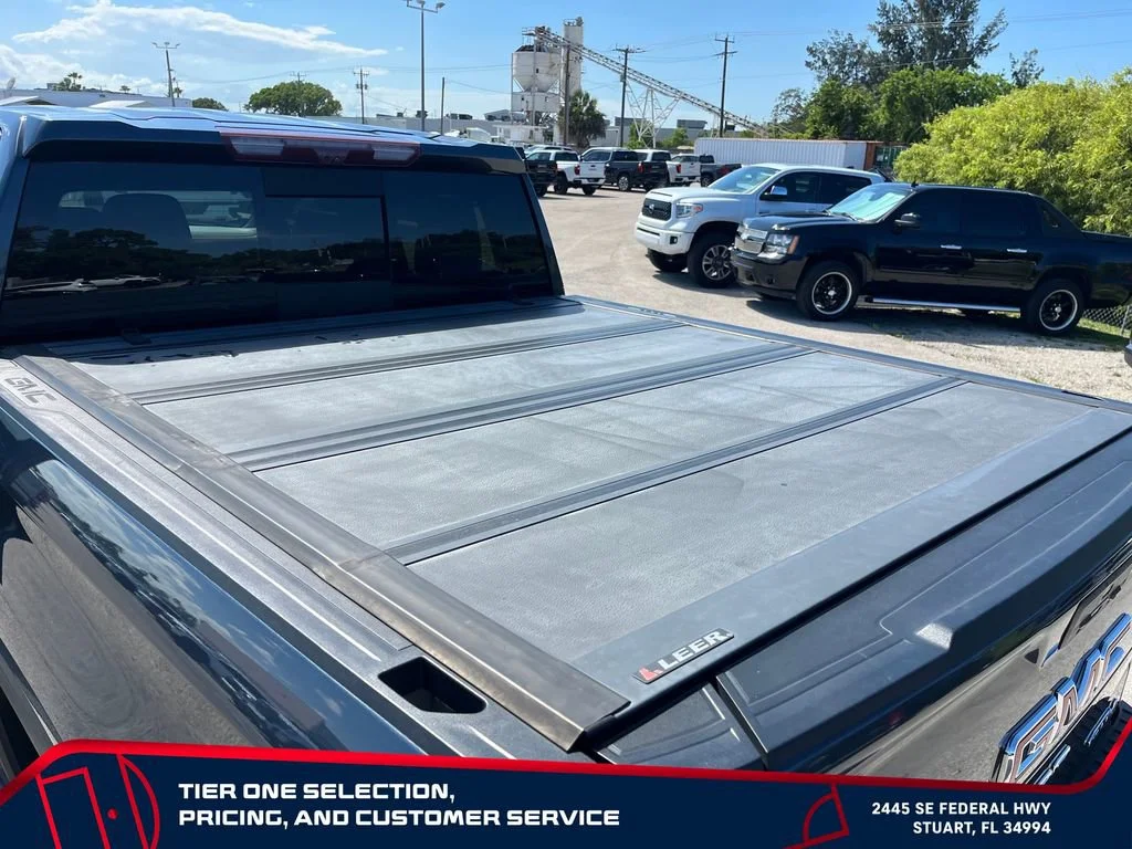 Used 2021 DARK SKY METALLIC GMC AT4 image 11