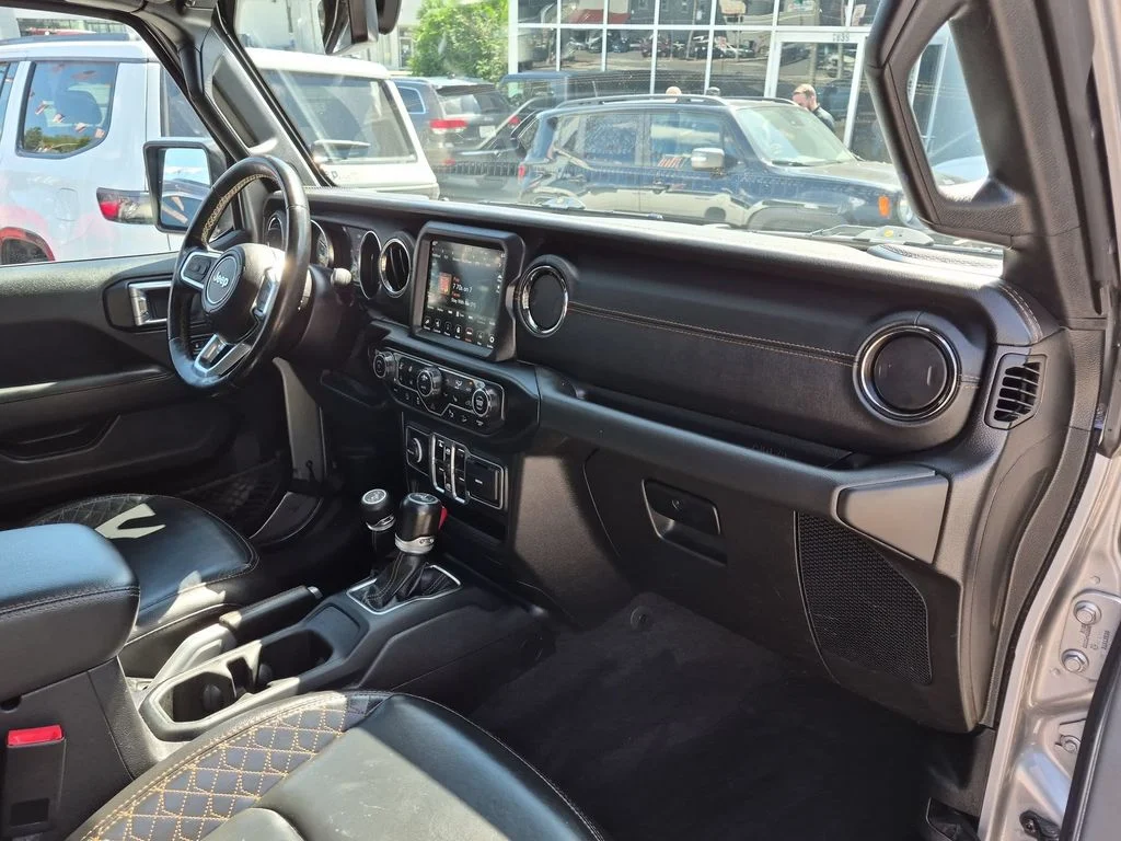 Used 2020 Silver Jeep Unlimited Sahara High Altitude image 22