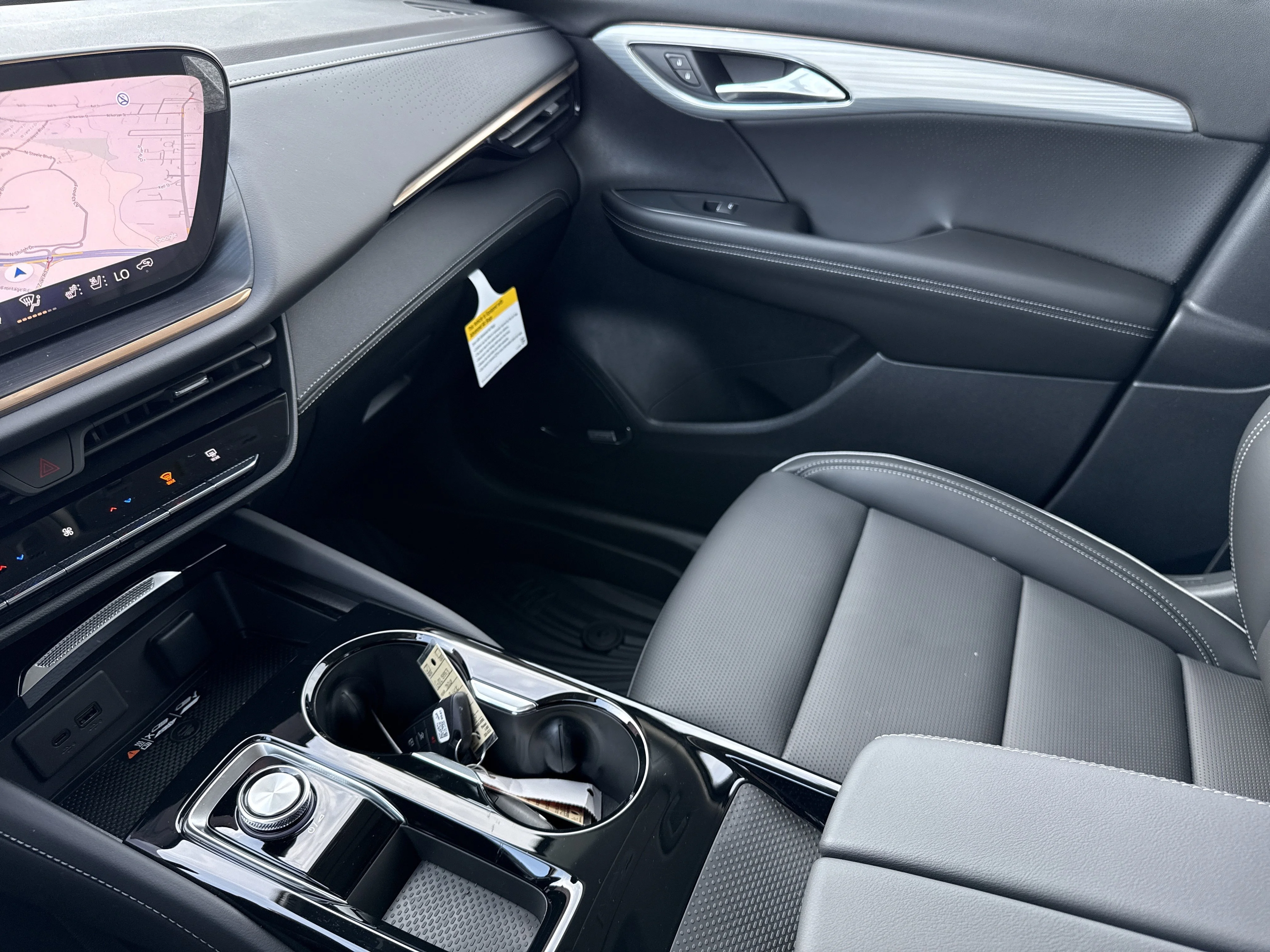 New 2026 Ebony Twilight Metallic Buick Avenir AWD image 22