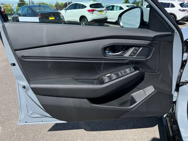 New 2026 Urban Gray Pearl Honda Touring image 17
