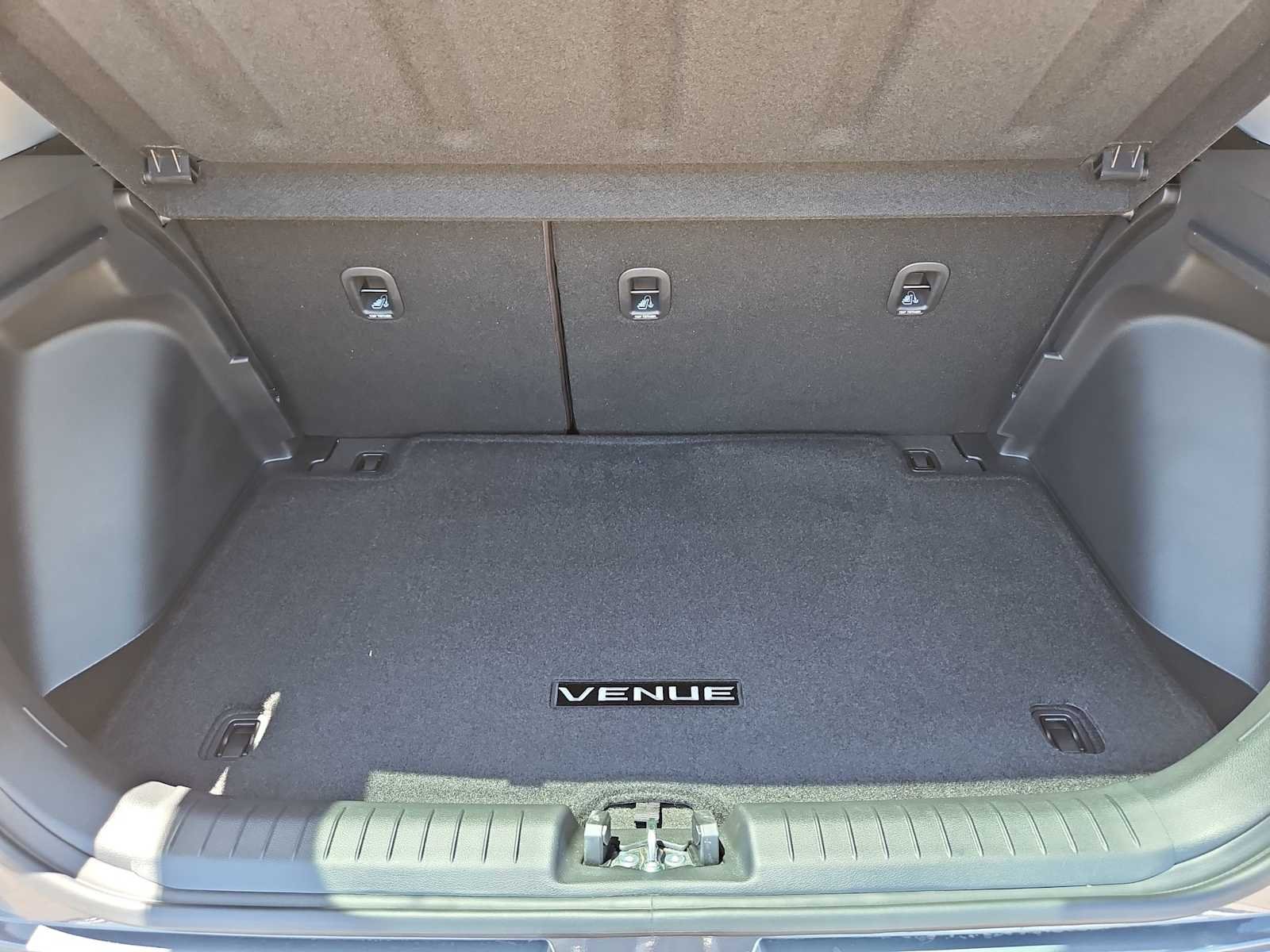 Certified Used 2026 Ecotronic Gray Hyundai SEL image 33