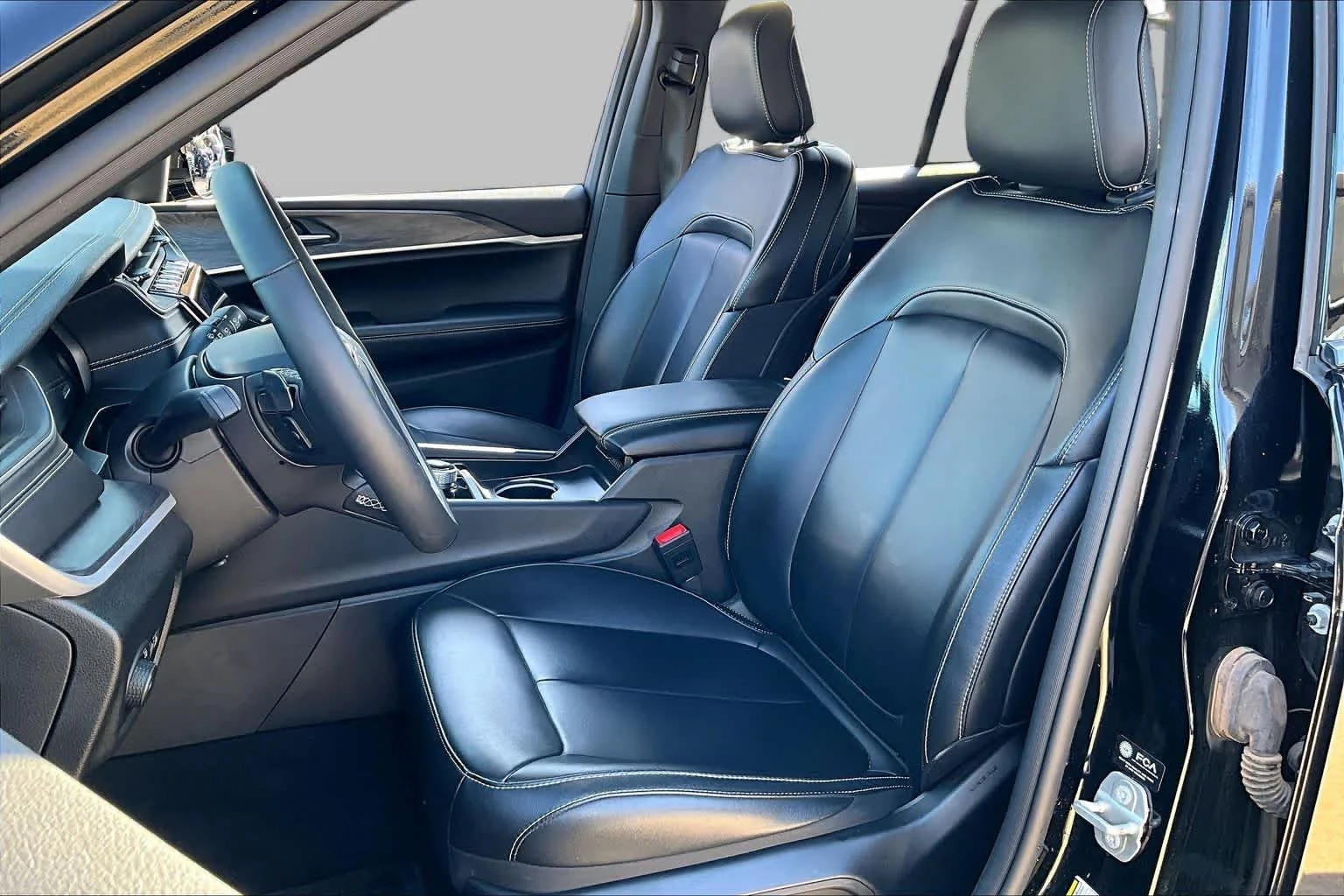 Pre-Owned 2024 Jeep Grand Cherokee Limited