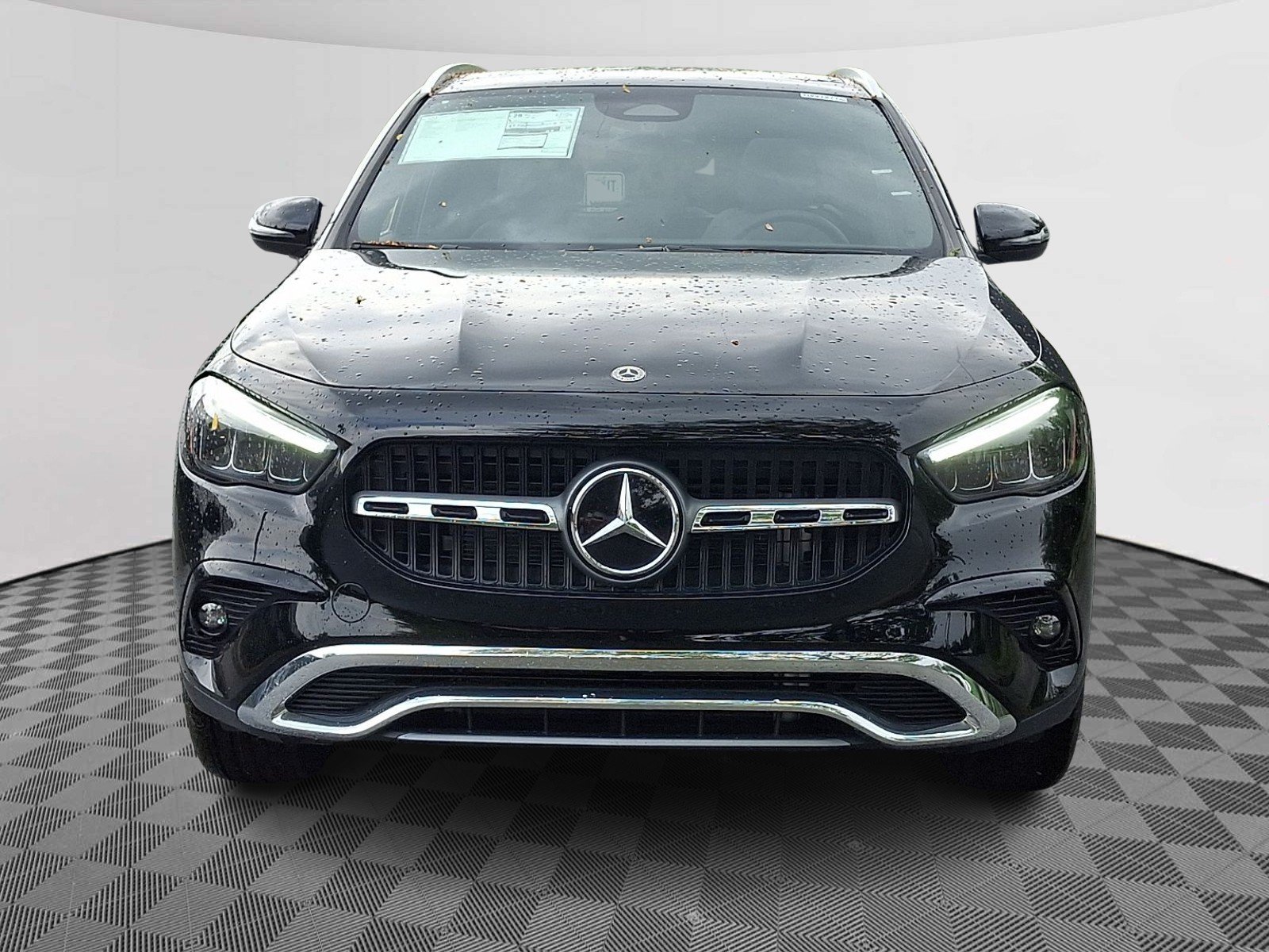 New 2026 Night Black Mercedes-Benz GLA 250 image 2