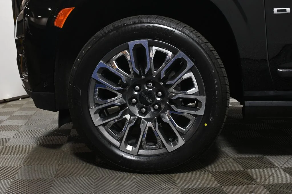 Used 2024 Black GMC Denali Ultimate image 12