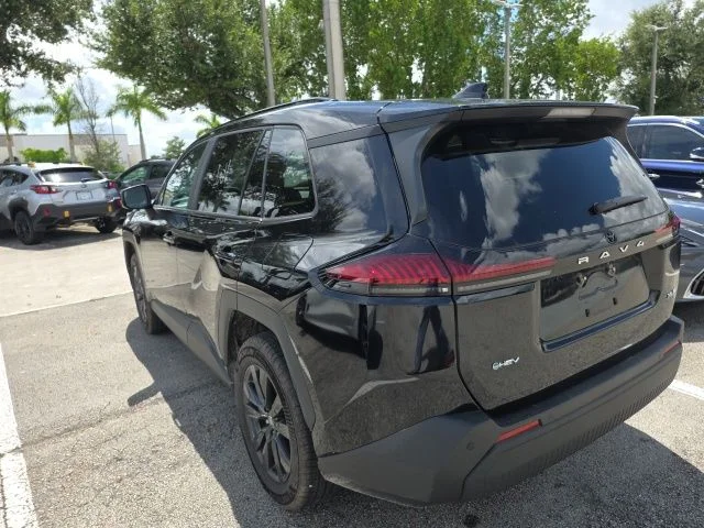 2026 Toyota RAV4 XLE - Photo 6