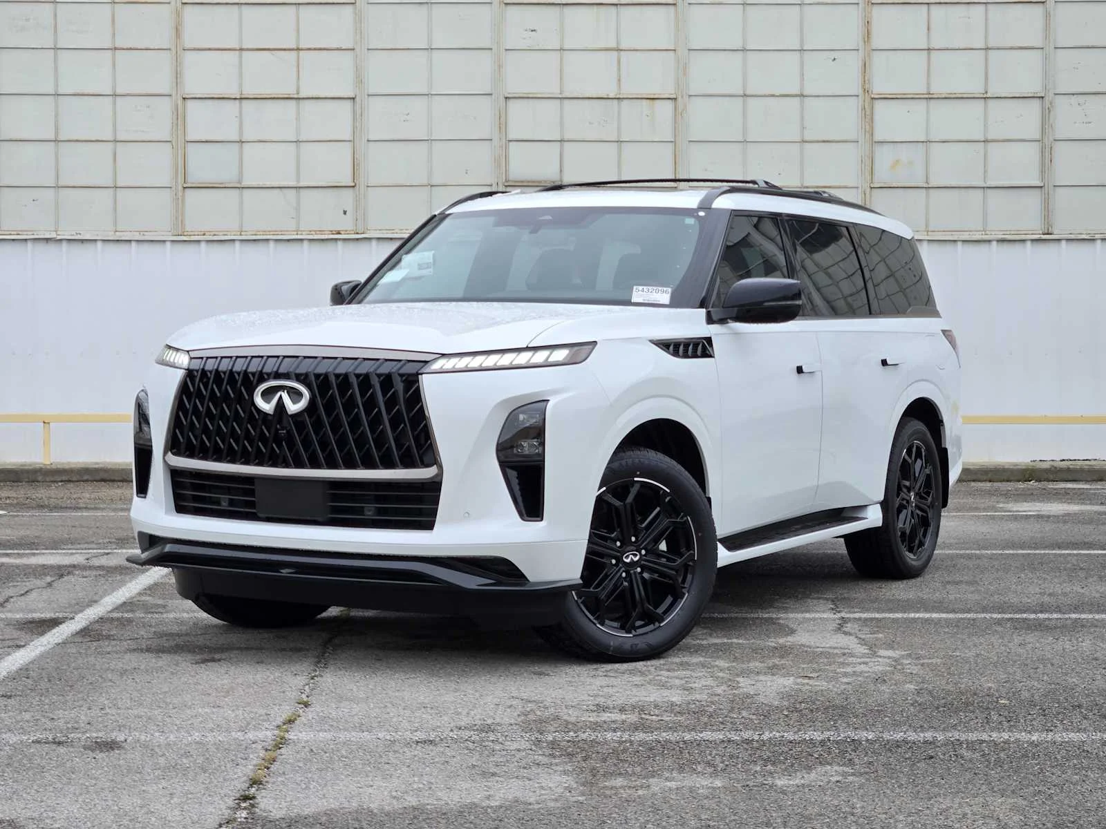 2026 INFINITI QX80 Sport