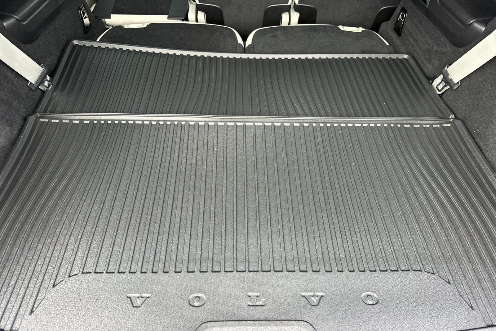 2026 Volvo XC90 Ultra - Photo 15