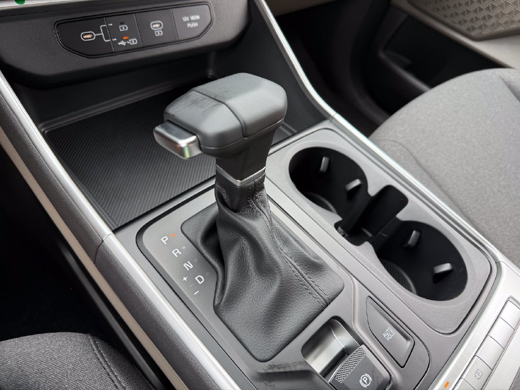 New 2027 Ceramic Silver Kia LX image 30