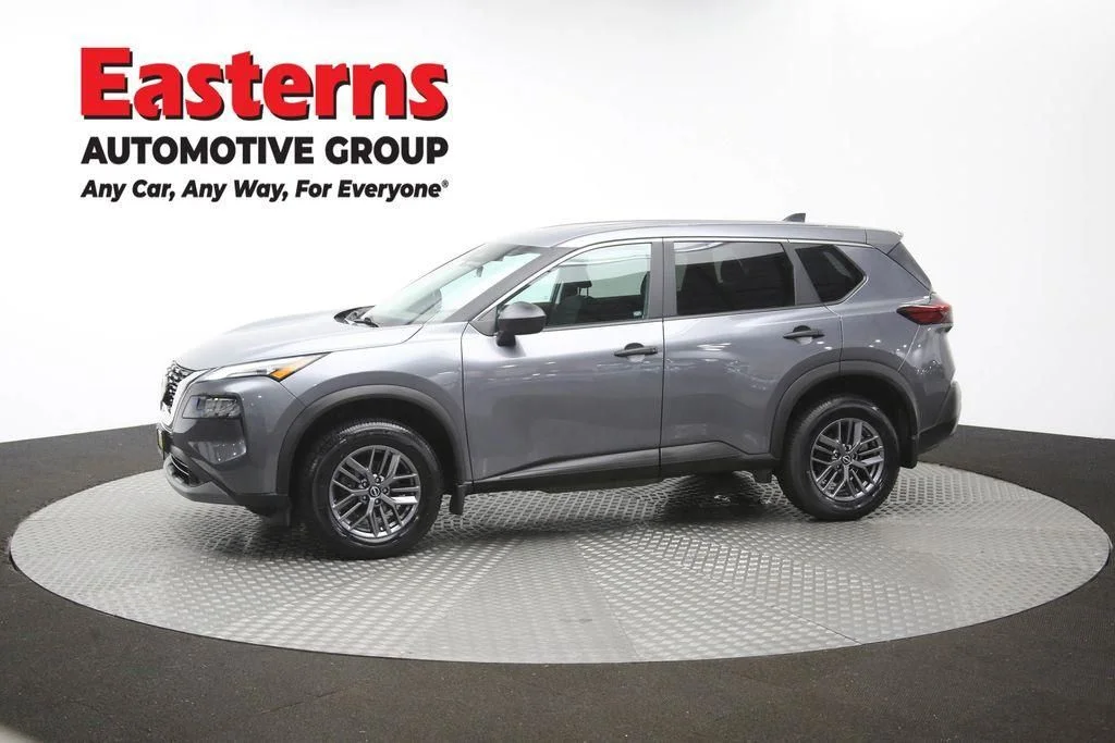 Used 2023 Gray Nissan S image 61
