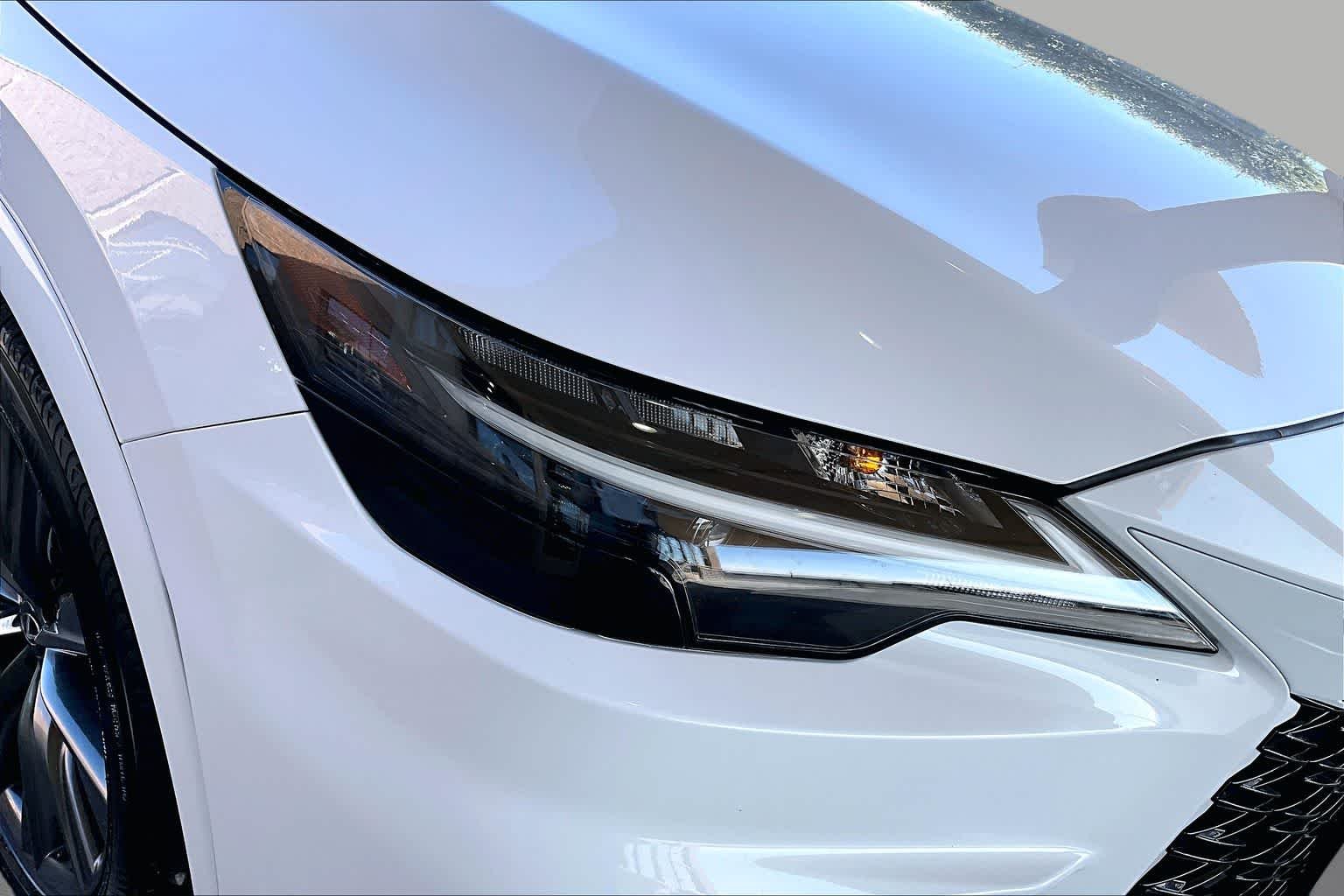 Used 2023 Ultra White Lexus F SPORT Handling image 28