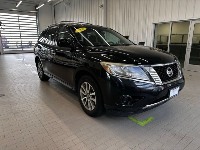 2015 Nissan Pathfinder S 4WD's photo