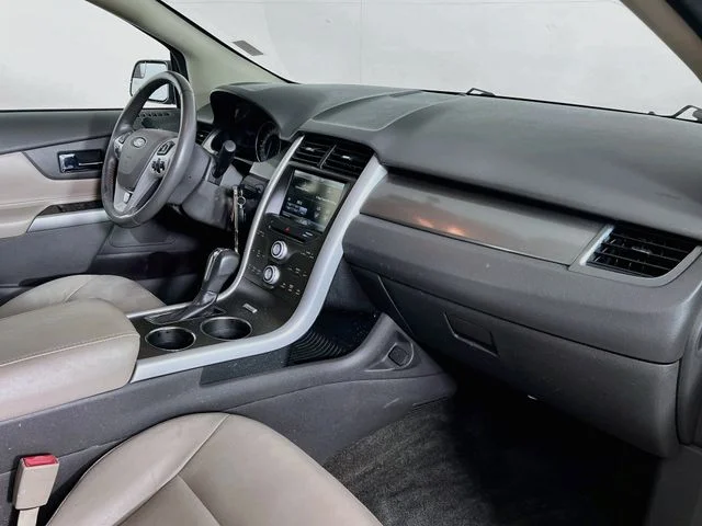 Used 2014 White Ford SEL image 38