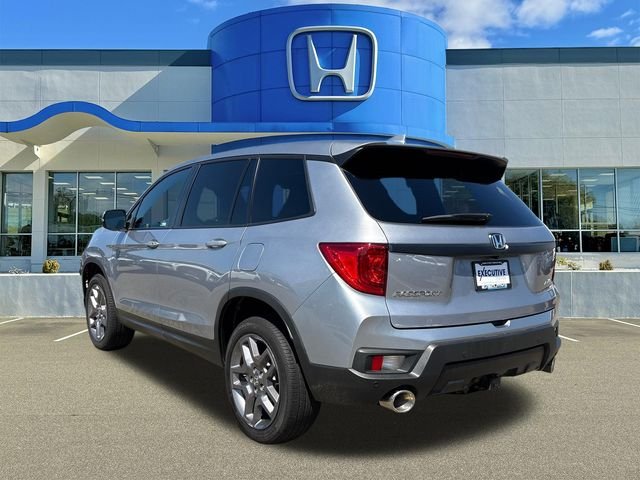 Used 2023 Lunar Silver Metallic Honda EX-L image 4