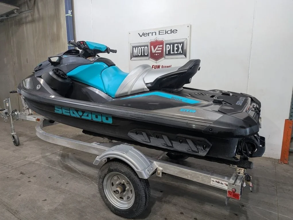 New 2026 Eclipse Black - Reef Blue Sea-Doo  image 2