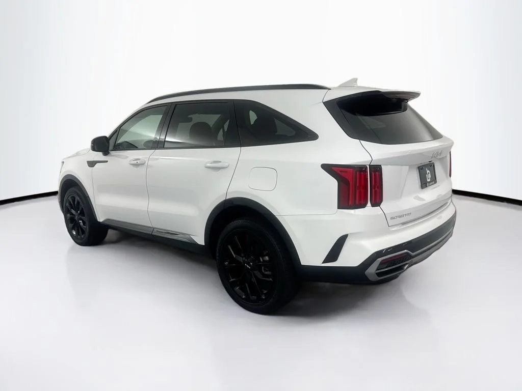 Used 2023 White Kia SX image 7
