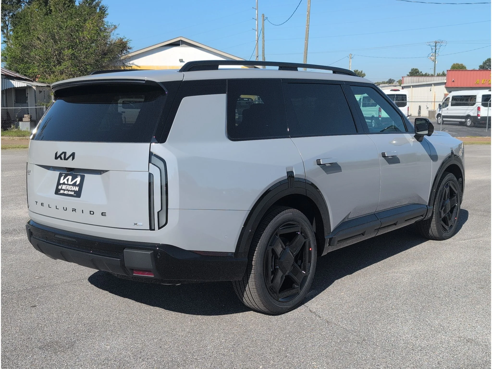 New 2027 Wolf Gray Kia X-LINE SX image 5