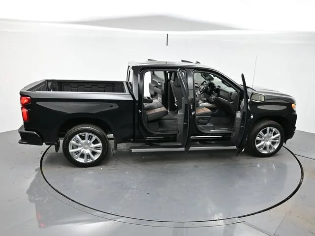 Used 2026 Black Chevrolet High Country image 47