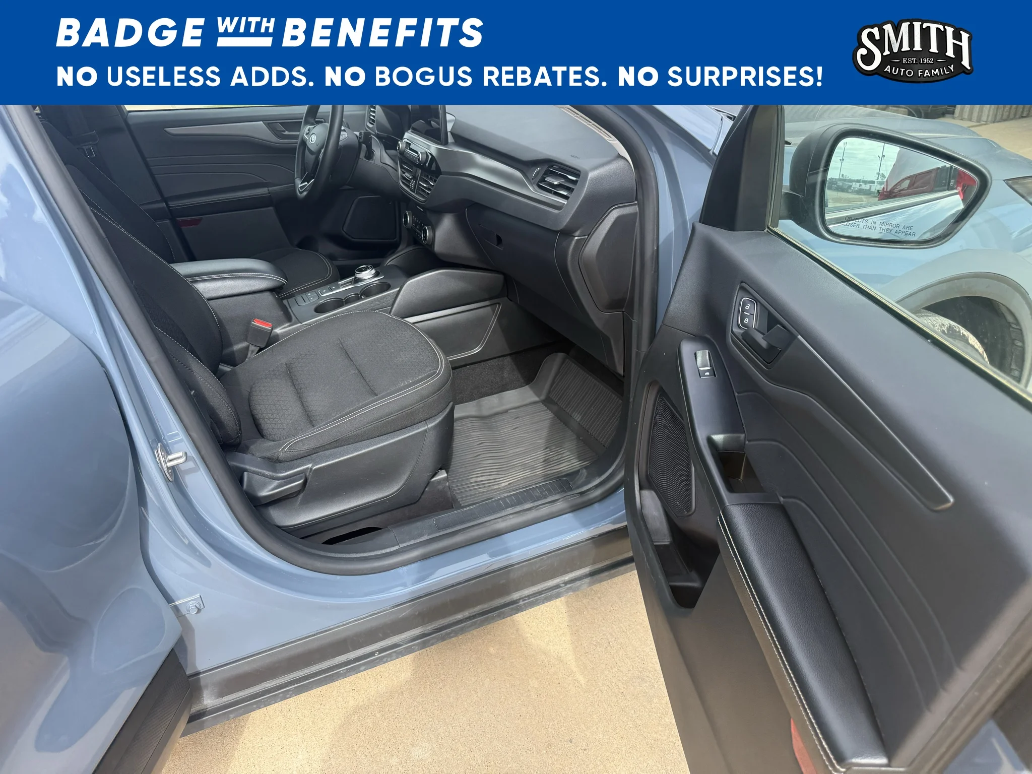 Used 2024 Vapor Blue Metallic Ford Active image 12