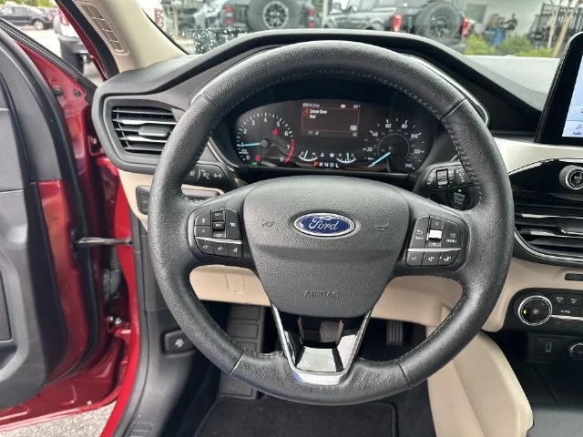 Used 2020 Red Ford SEL image 15