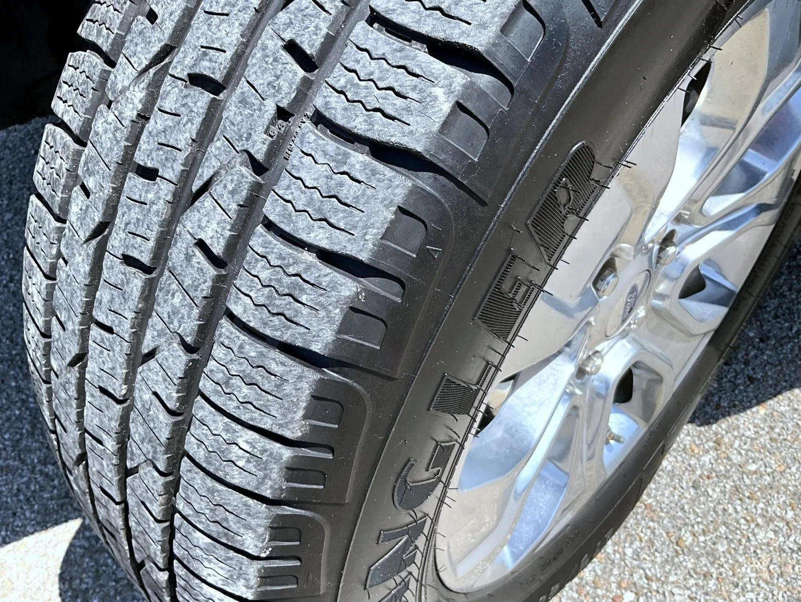 Used 2021 Gray Ford Platinum image 28