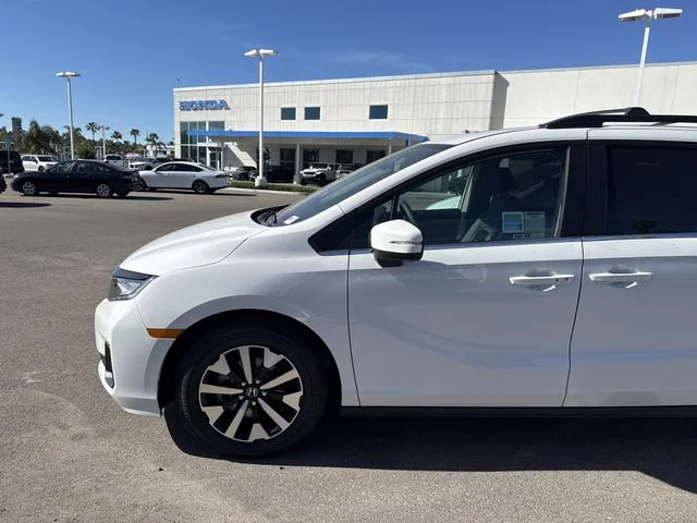 2026 Honda Odyssey EX-L - Photo 2
