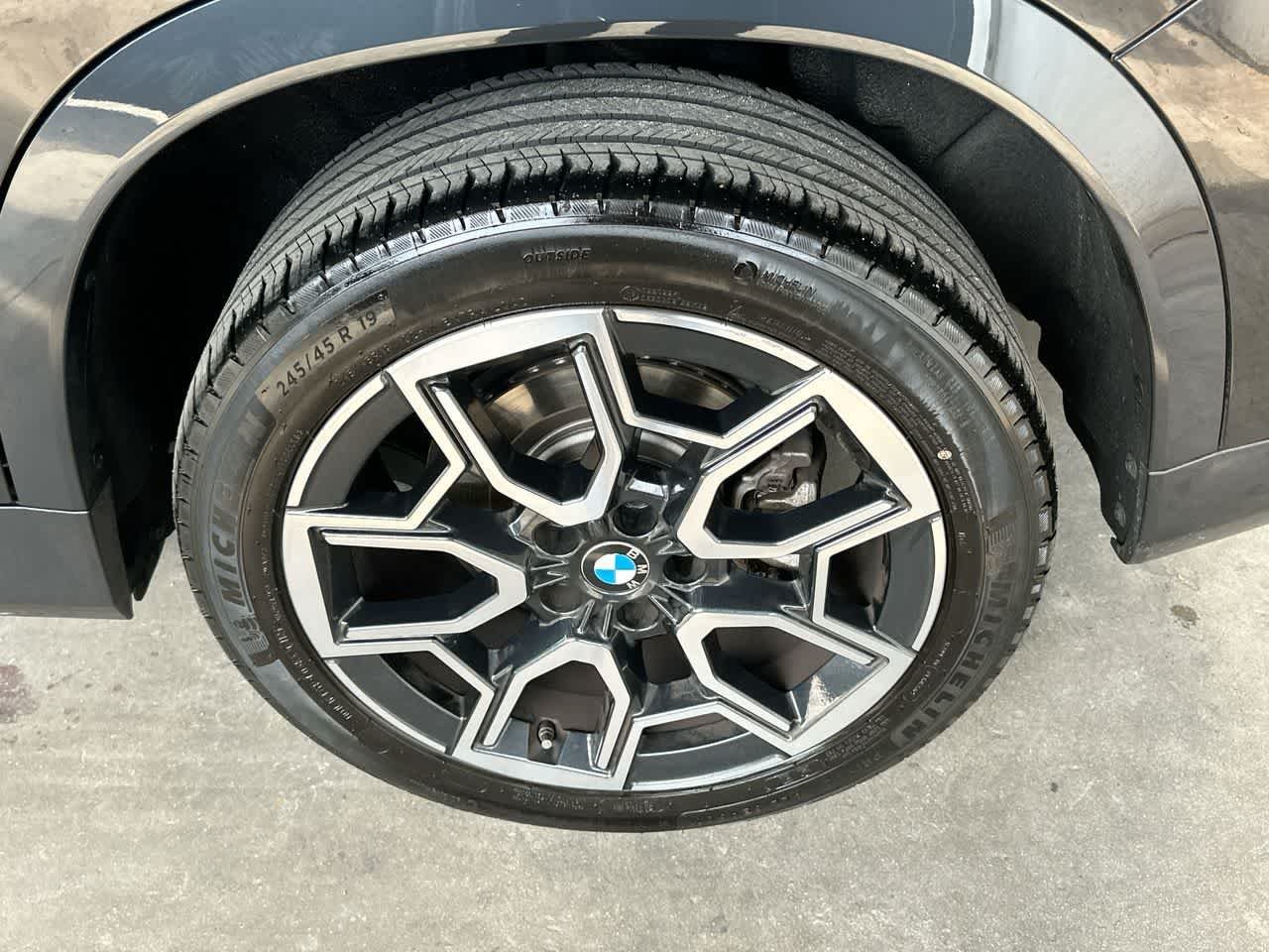 Used 2024 Black BMW xDrive28i image 11