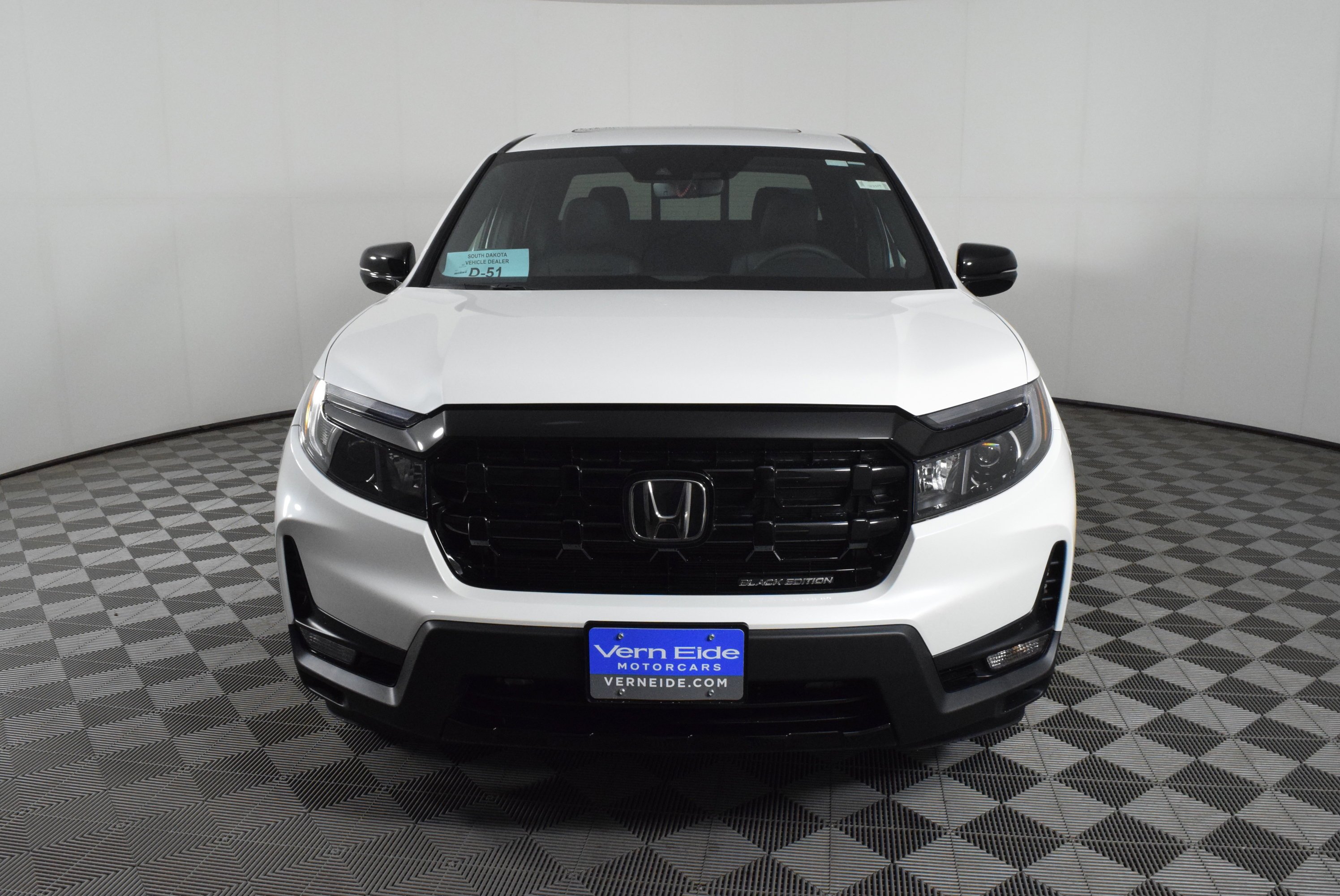 New 2026 Platinum White Pearl Honda Black Edition image 3
